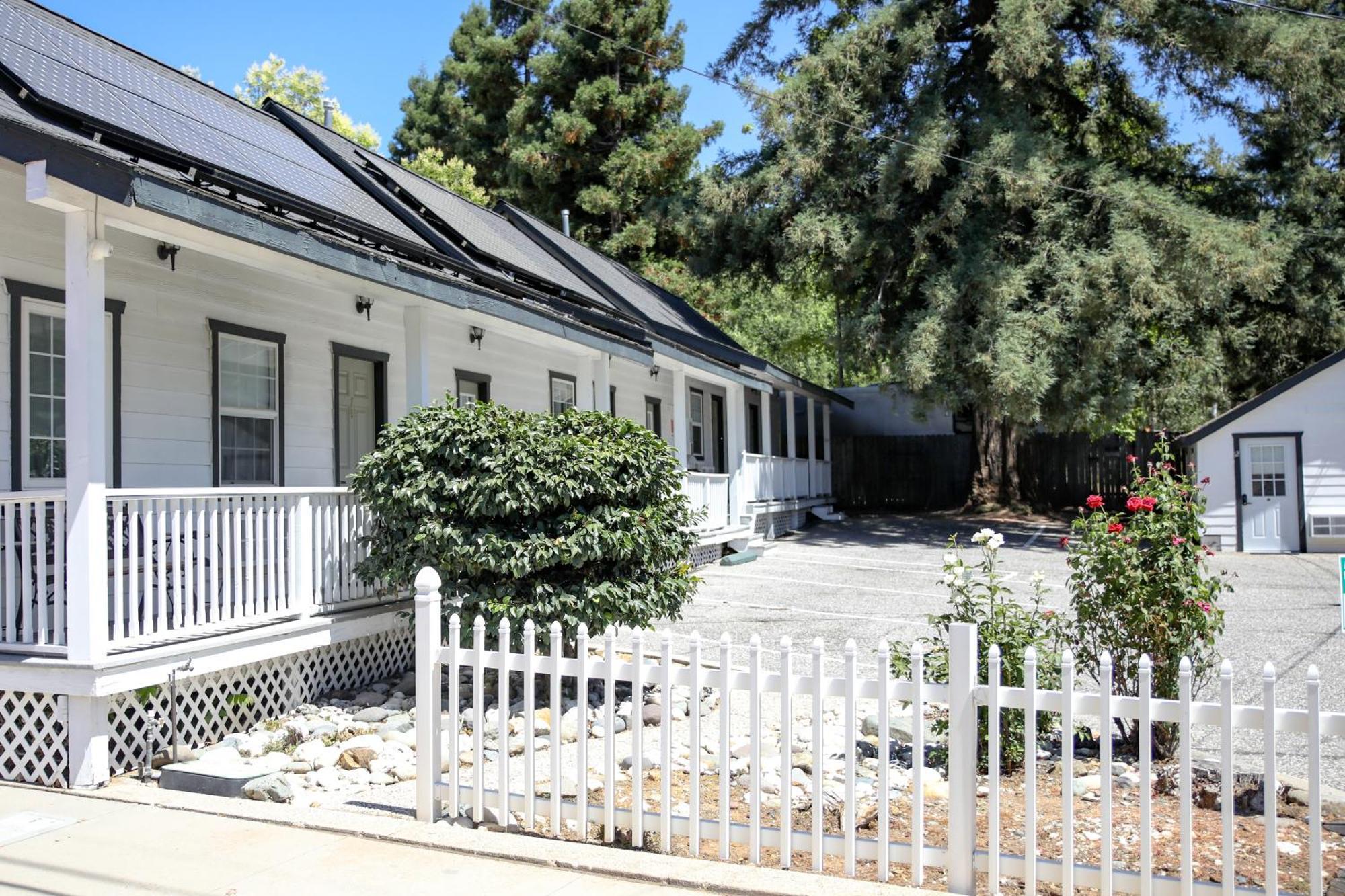 Sierra Mountain Inn Grass Valley Luaran gambar